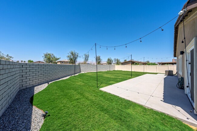 Building Photo - 83110 Raven Ln