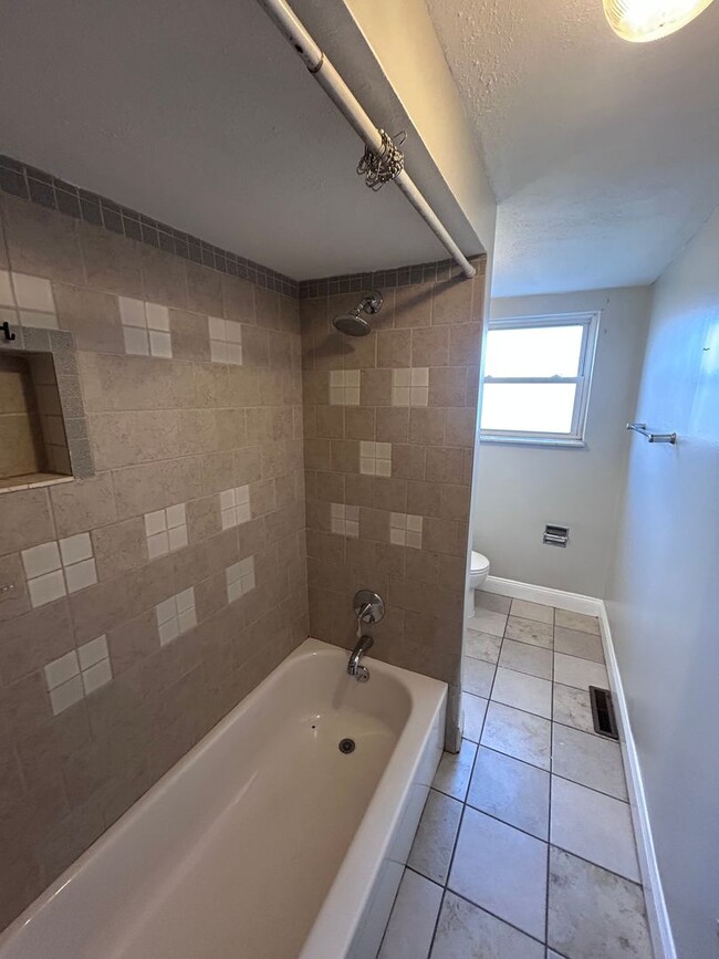 Building Photo - 1220-1224 Termon Ave