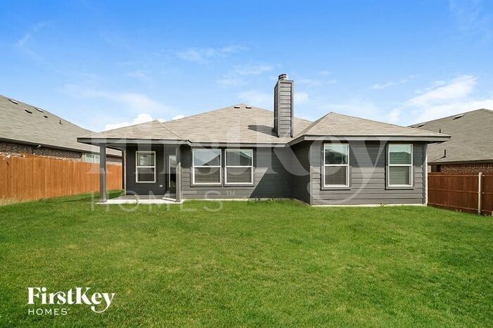 Building Photo - 2552 Silver Fox Trl