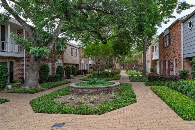 Building Photo - 6404 Olympia Dr