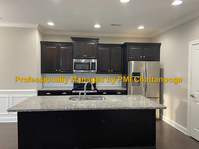 Building Photo - Gorgeous Home in Ooltewah