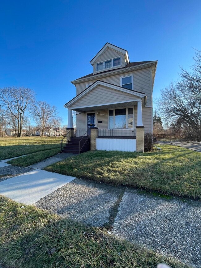 Building Photo - 3516 Stockton St