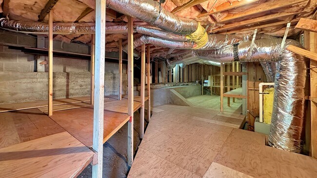 Building Photo - 1118 Keith Ave