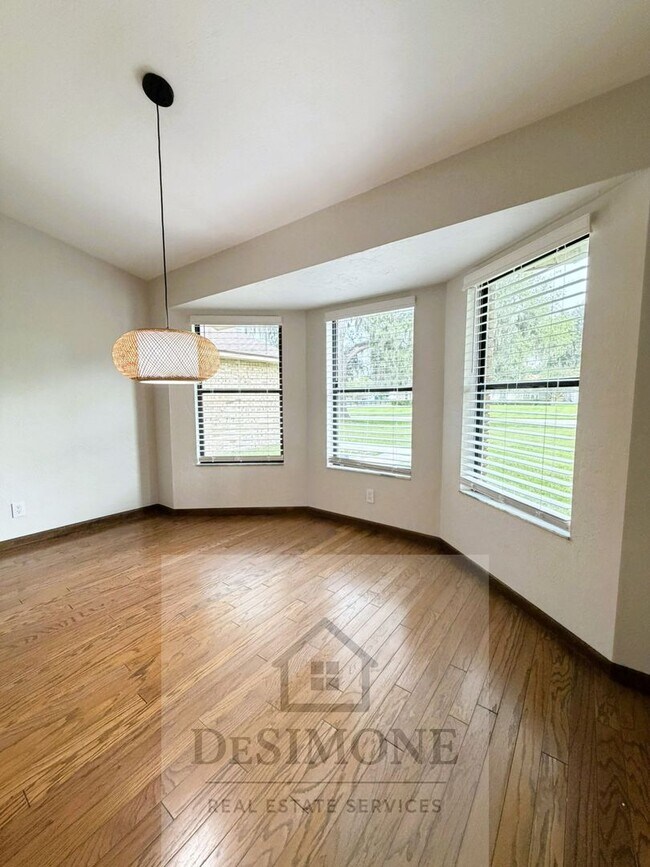 Building Photo - 4530 SW 46th St