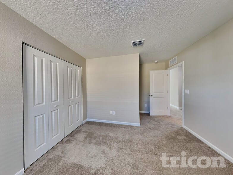 Building Photo - 56 Raphael Ln