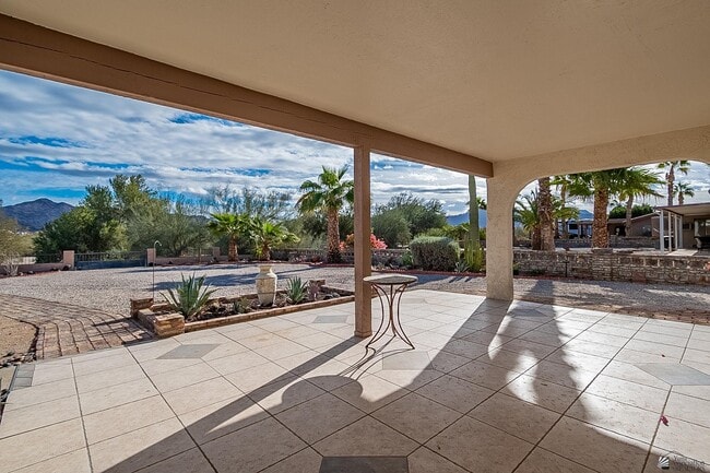 Building Photo - 12175 S Ironwood Dr