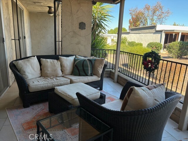 Building Photo - 28375 Paseo Grande Dr