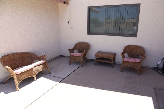 Building Photo - A Backyard Lover's Dream!!!