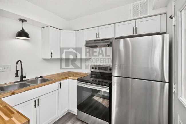Building Photo - 3414 SW 42nd St