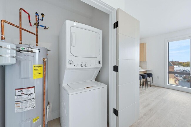 Building Photo - 9-11 Passaic St