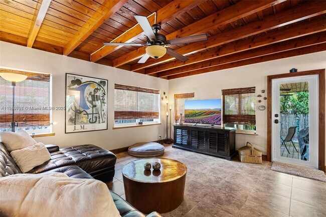 Building Photo - 2431 Overbrook St