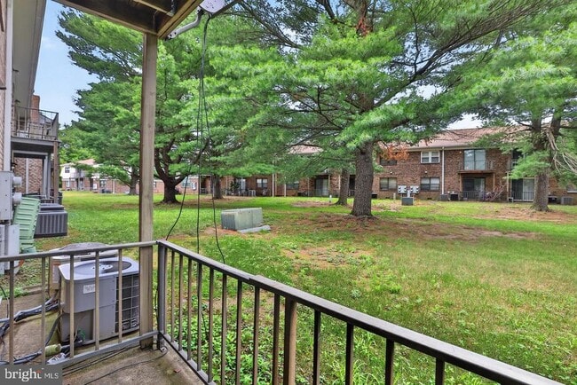 Building Photo - 1807 Silver Ct