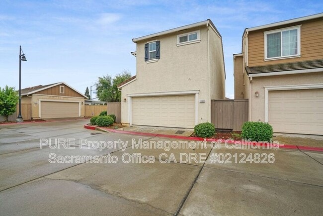 Building Photo - 11091 International Dr