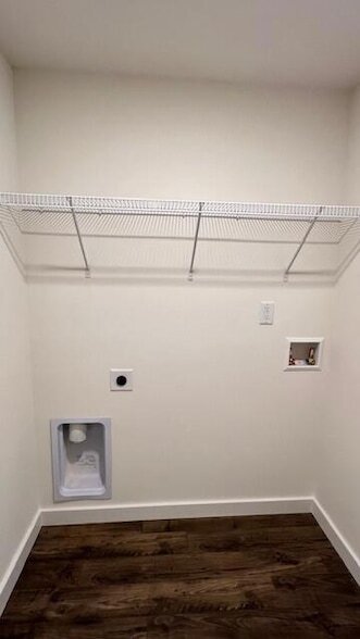 Building Photo - 4266 Scenic Dr SE