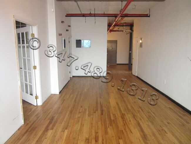 Building Photo - 132 N 5th St