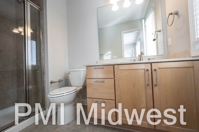 Building Photo - 515 E New York St