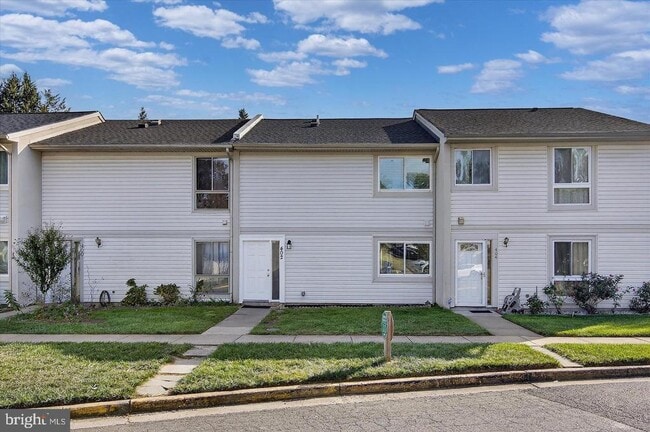 Building Photo - 402 Reneau Way