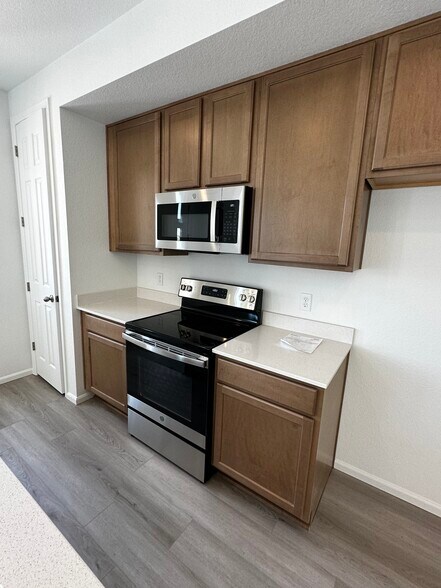 Building Photo - 21101 E 67th Ave