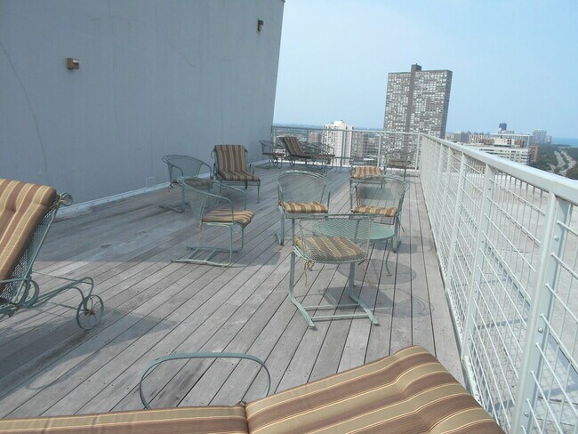 Building Photo - 3600 N Lake Shore Dr