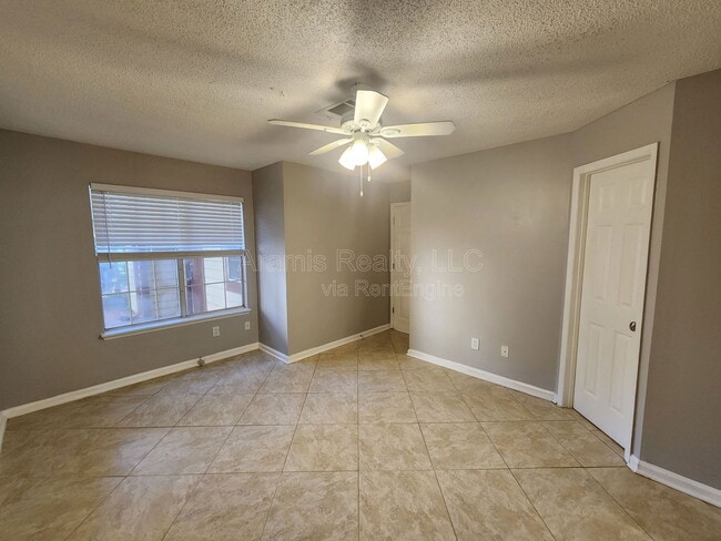 Building Photo - 311 Hawkstone Way