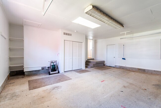 Building Photo - Fall in Love with this home!!!