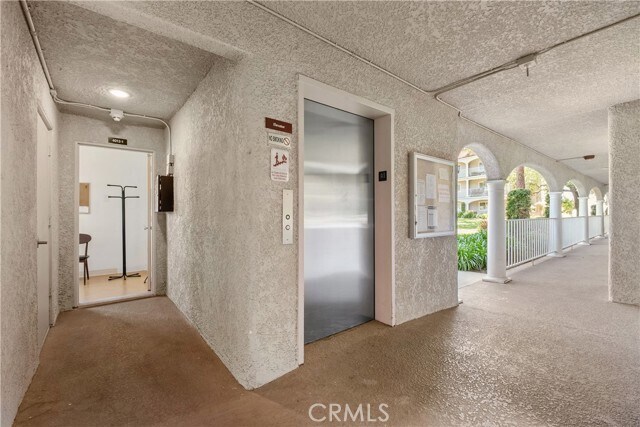 Building Photo - 4012 Calle Sonora Oeste
