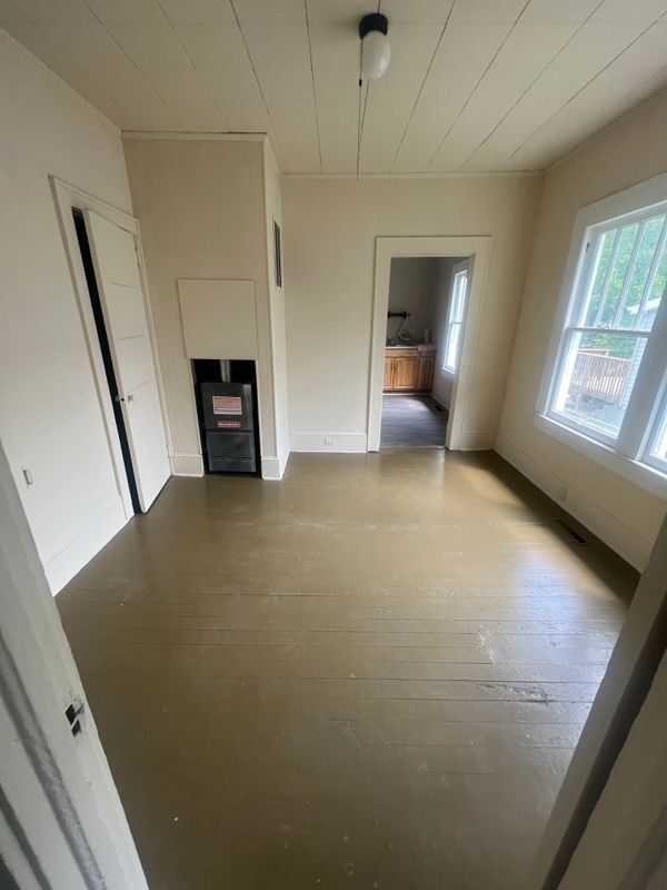 Building Photo - 412 Barker Ave