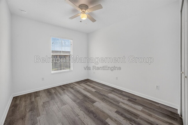 Building Photo - 16073 Old Ash Loop