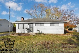 Building Photo - 3 Bedroom Remodeled Home