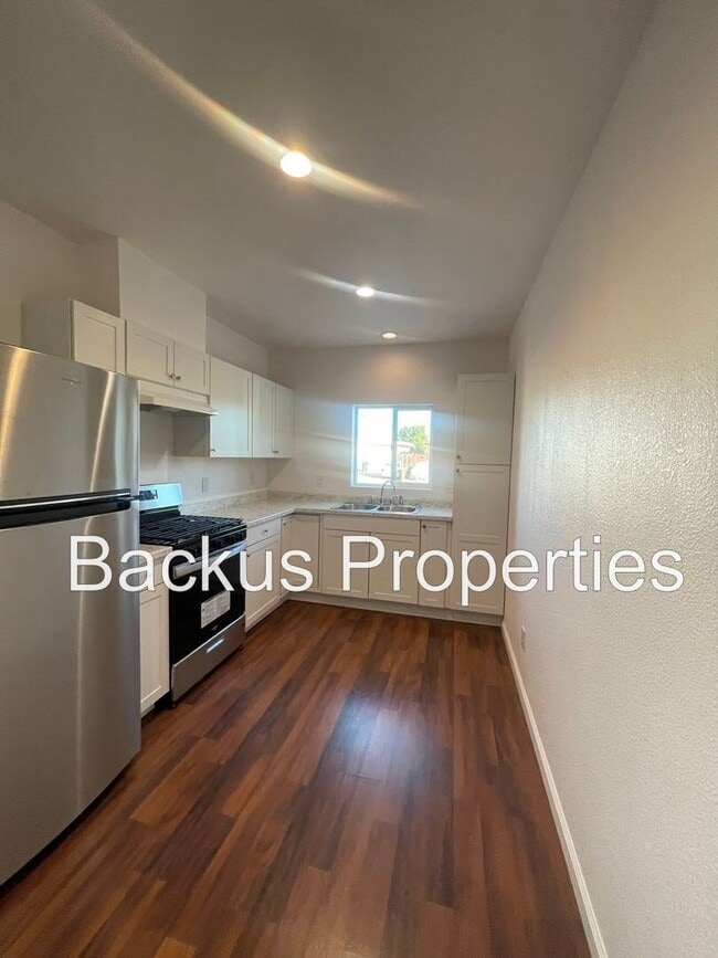 Building Photo - Wonderful ADU  -COMING SOON-JANUARY 2026 with separate entrance from main home