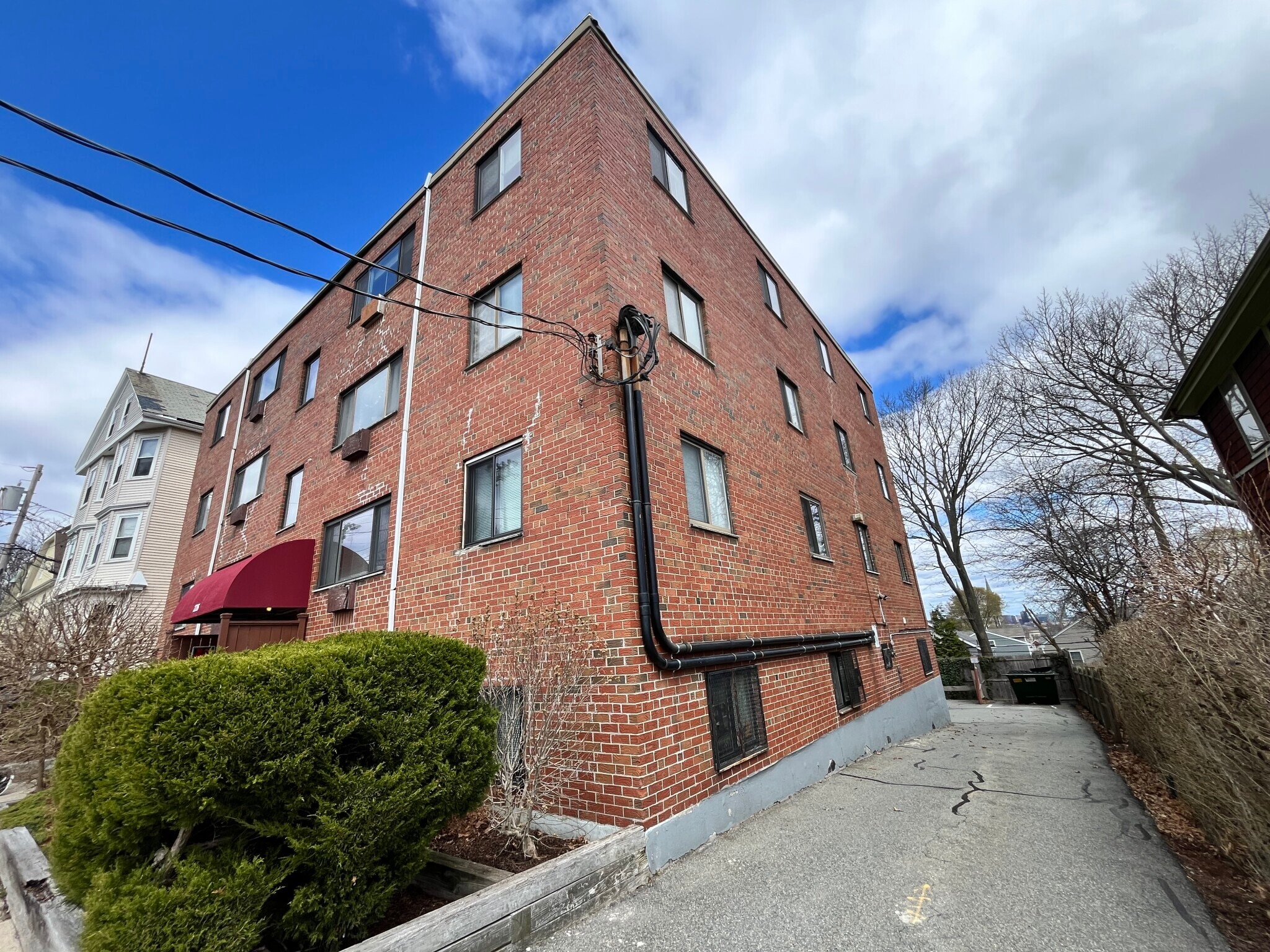 Building Photo - 226 Parker Hill Ave