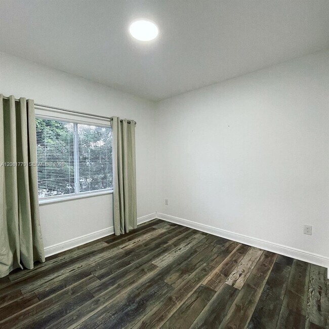 Building Photo - 1531 NW 55th Terrace