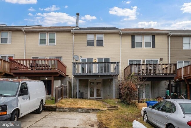 Building Photo - 40 Cobber Ln