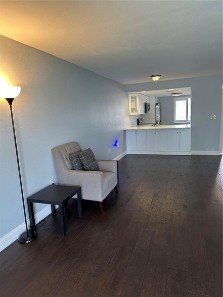 Building Photo - 106 Mary Dr