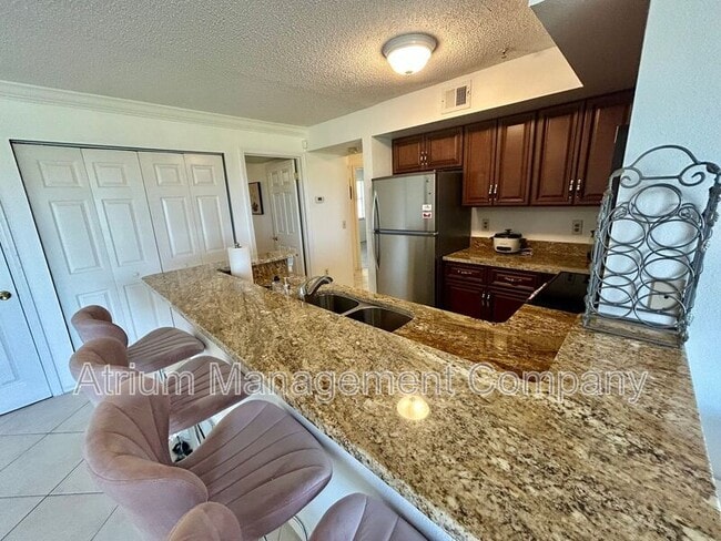 Building Photo - 2400 Feather Sound Dr