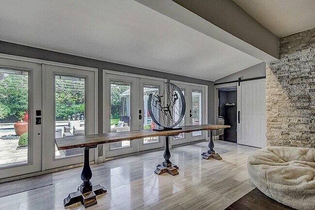 Building Photo - 5402 Willers Way