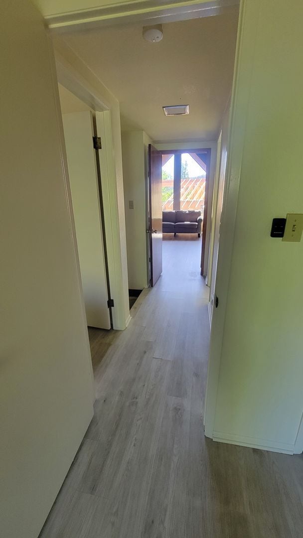 Building Photo - Beautifully Appointed 4 Bedroom Mountain R...