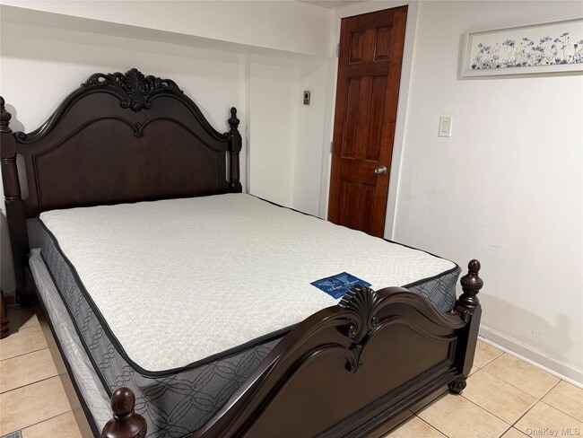 Building Photo - 190-56 103rd Ave