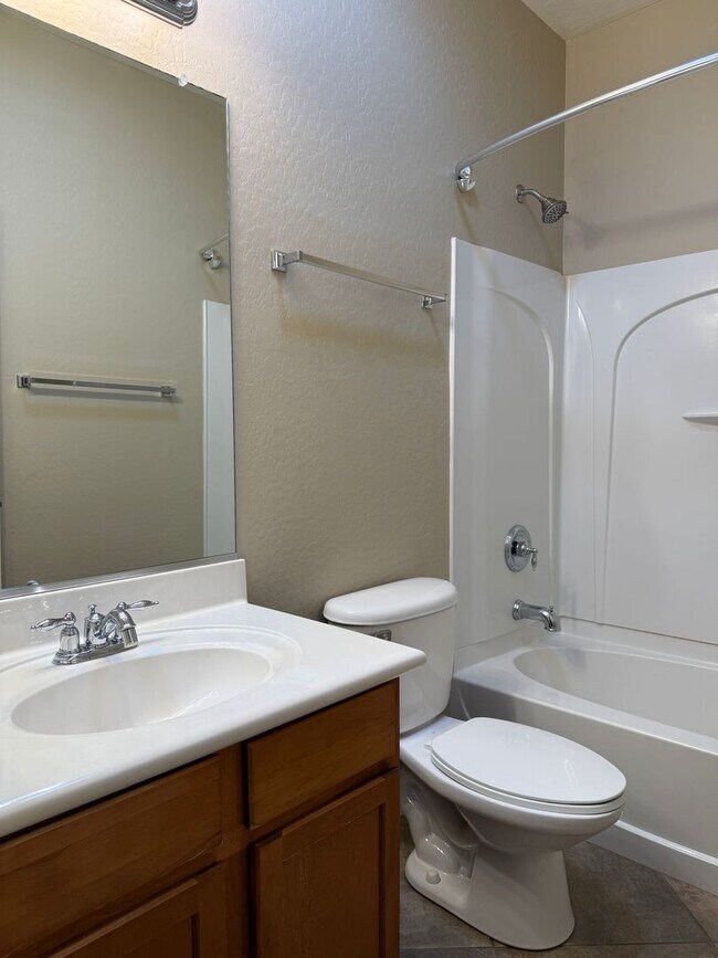 Building Photo - Beautiful 3 Bedroom + Office/Den In Highlands Ranch, Chino Valley