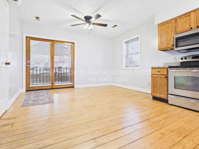 Building Photo - 10 Fayette St