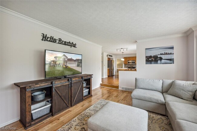 Building Photo - 4015 Alameda Ct