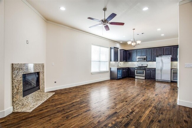 Building Photo - 4323 Dickason Ave