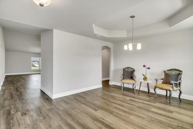 Building Photo - 3840 Redbud Wy