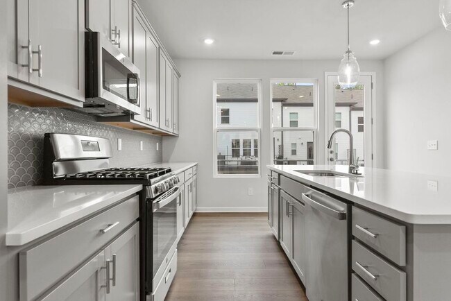 Primary Photo - 1408 Blanche St