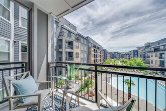 Building Photo - Cortland Midtown East