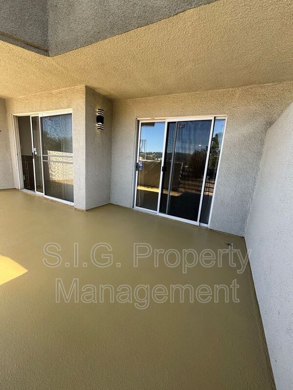 Building Photo - 4500 Laurel Canyon Blvd
