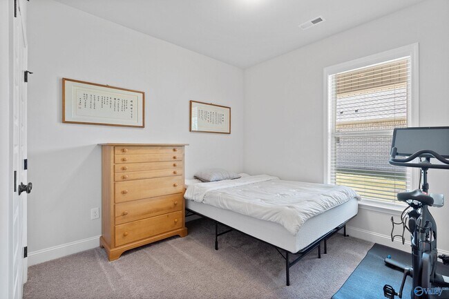 Building Photo - 132 Kambry Grv Dr
