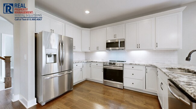 Building Photo - Gorgeous, Luxury home in Marymont Springs! Neighborhood pool and playground!
