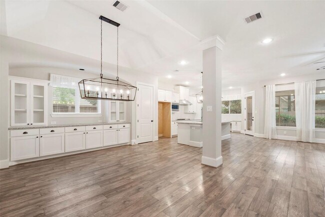 Building Photo - 17703 Sequoia Kings Dr