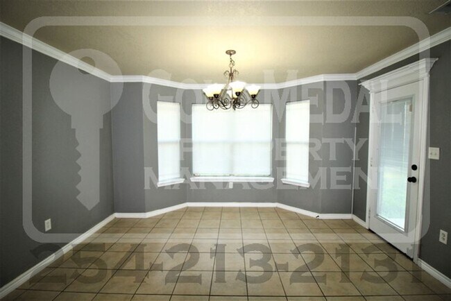 Building Photo - 401 Hedy Dr